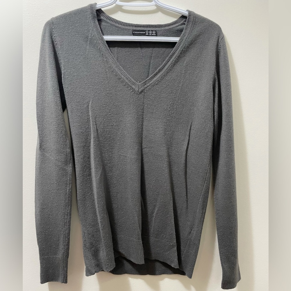 Atmosphere V-neck sweater
